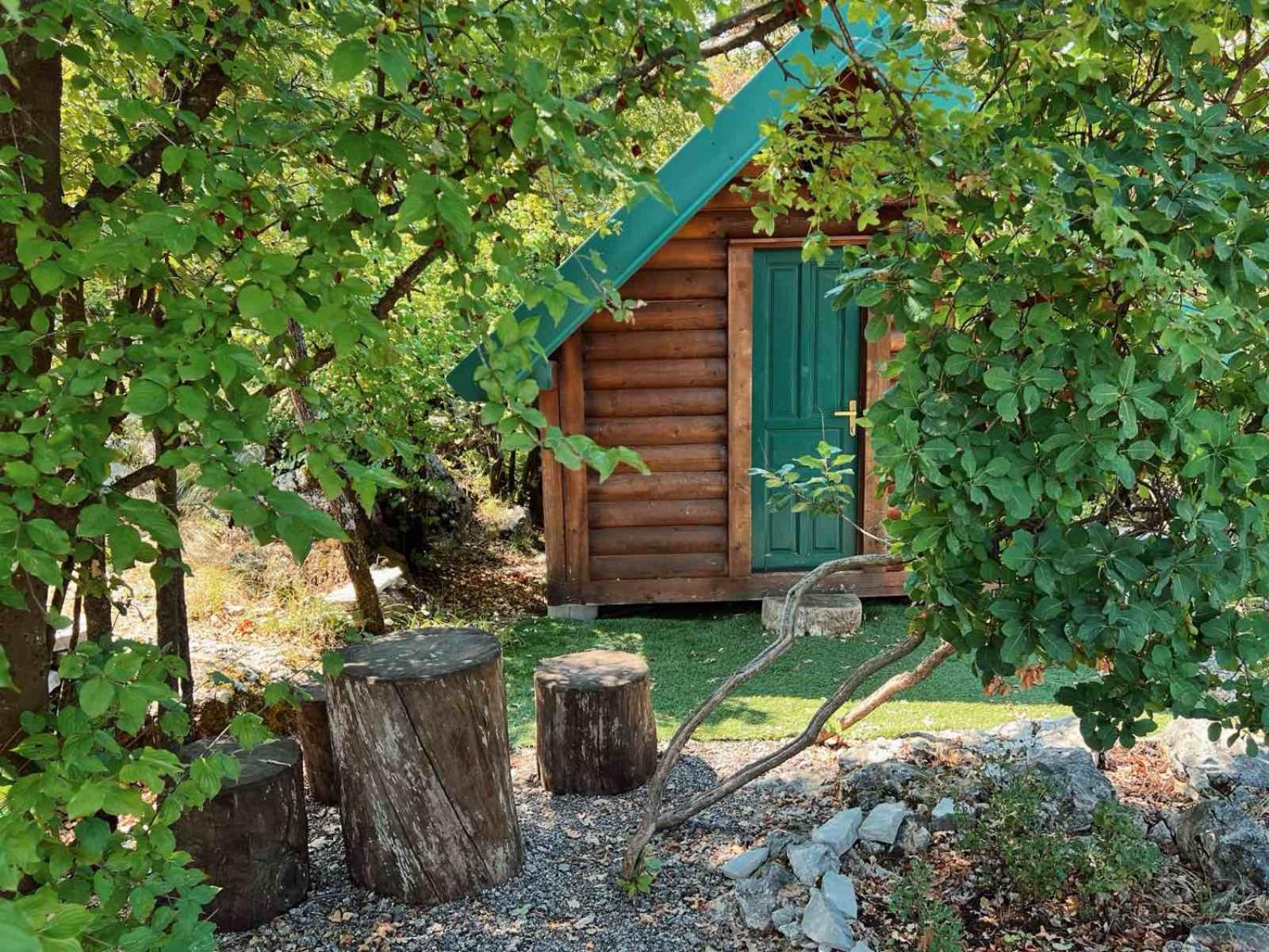 Camp Oaza,Lipa Hotell Cetinje Eksteriør bilde